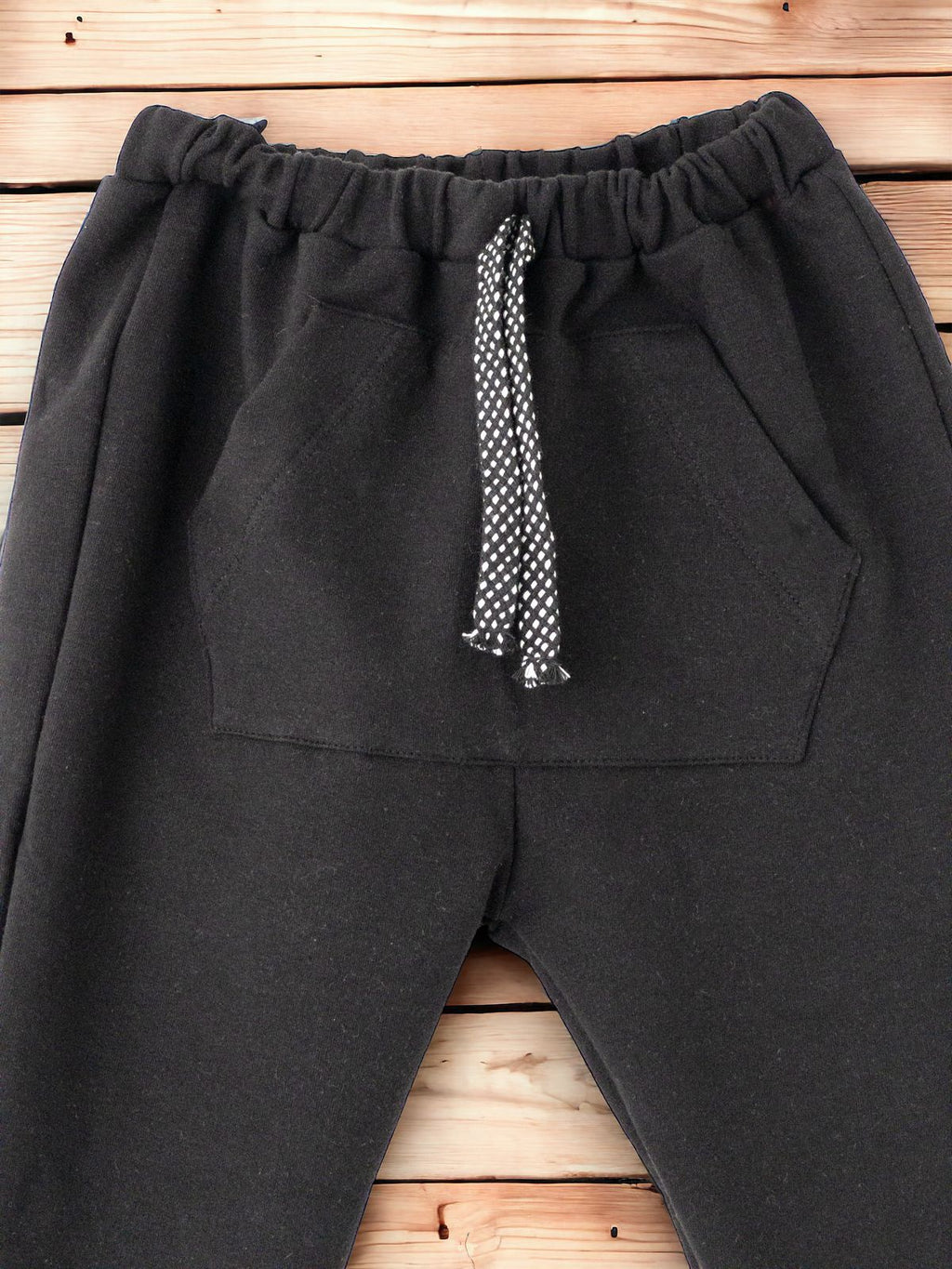 Jogger Negro con Bolsillo